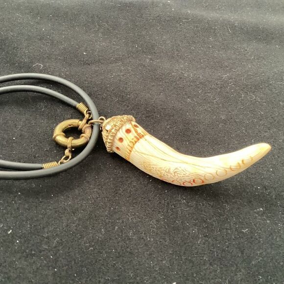 OOAK handmade necklace faux ivory pendant. J0033 - Picture 5 of 6